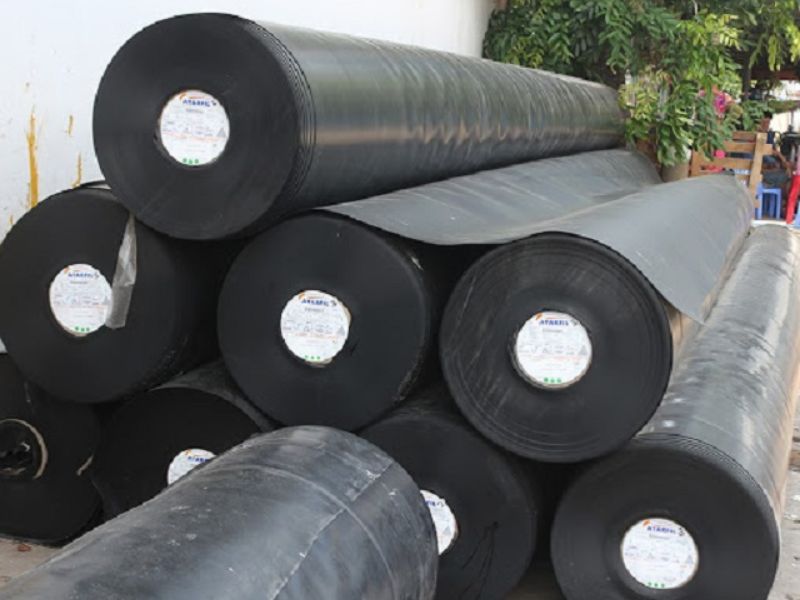 Sử dụng màng chống thấm Hdpe để phủ lên toàn bộ hoặc từng phần của mái tôn