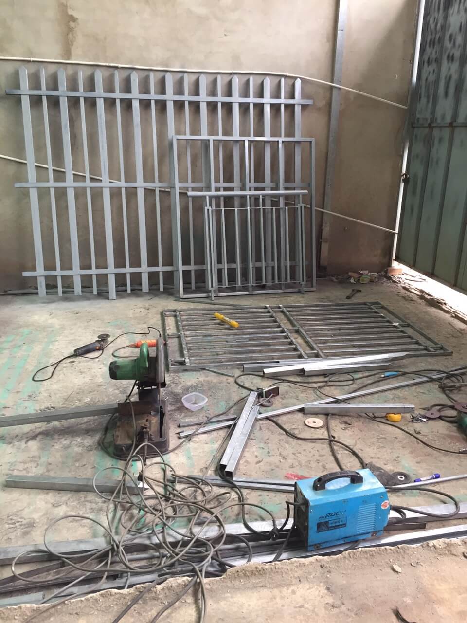 Vì sao nên chọn Thợ Giúp Việc là đơn vị sửa cửa sắt cho gia đình bạn