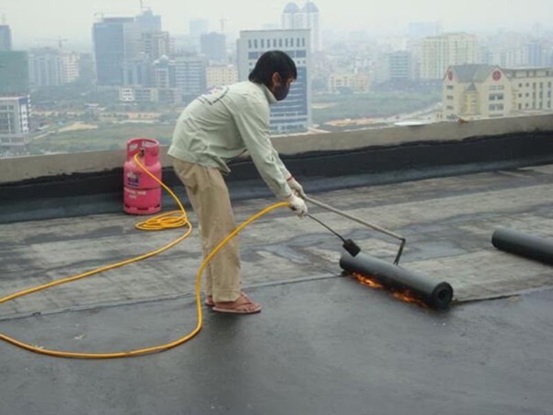 Các loại màng khò chống thấm có thể là màng đối với nước hoặc màng tổng hợp dựa trên polymer